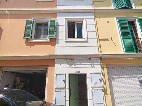 Casa indipendente in Via Giuseppe Garibaldi, 16, Potenza Picena