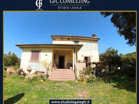 Appartamento in Strada Pian del Cerro, 10, Bagnaia - La Quercia, Viterbo