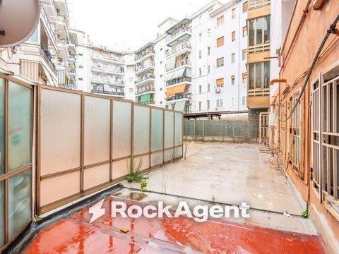 Appartamento in Via Generale Francesco Pignatelli, 16 bis, Vicaria-Arenaccia, Napoli