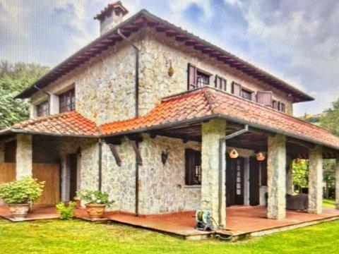Villa in Via Caldareccia s.n.c, Camaiore, Camaiore