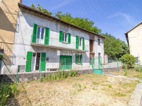Villa in Via Cariolo, 2, Civate