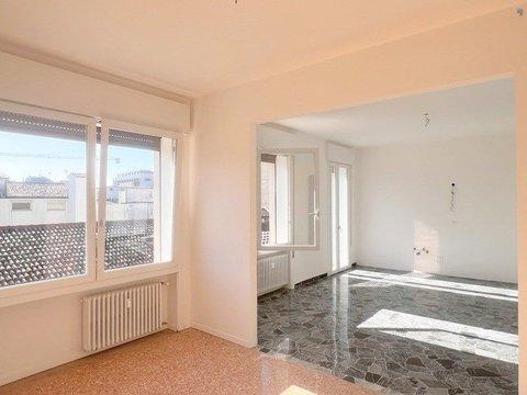Appartamento a Fogazzaro - Porta Nova, Vicenza