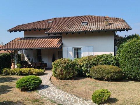 Villa in Via per Arona s.n.c, Gozzano
