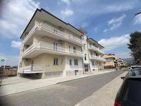 Bilocale in Via Onofrio Teti, Tredici - Parco degli Aranci - Falciano, Caserta