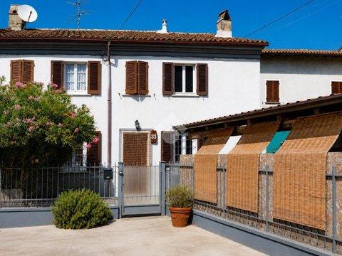 Casa indipendente in Regione Casamassimini, 33, Stradella