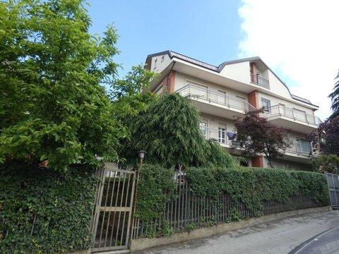Villa in strada Vicinale del Nobile, 37, Borgo Po - Nobile, Torino