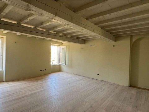 Bilocale in Via Carlo Cocastelli s.n.c, Centro Storico, Mantova