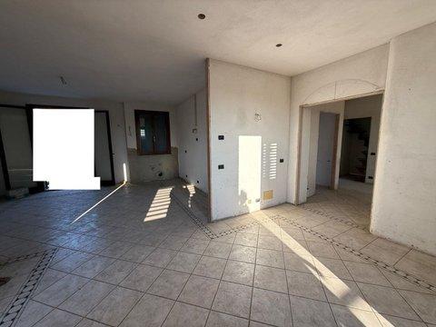 Appartamento in Viale Carlo Marx, 1, Centro, Castelfiorentino