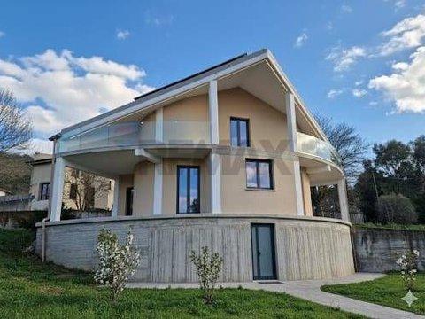 Villa in Strada Vicinale Risicallà Calzetta, Pergusa, Enna