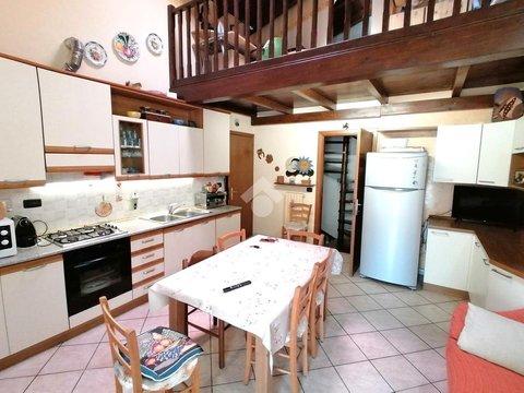 Trilocale in Viale della Costituzione, 52, Monteveglio, Valsamoggia