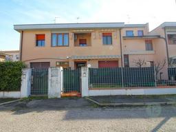 Villetta a schiera in Via Don Branchetti, 20, Rio Saliceto