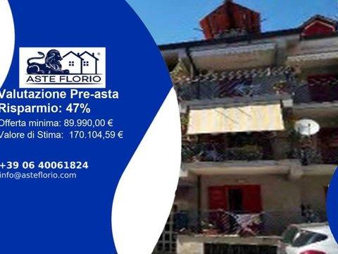 Trilocale in Via Marchesella, 180, Zona Marchesella-Innamorati, Giugliano in Campania