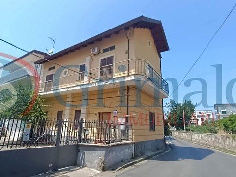 Casa indipendente in Via Luigi Settembrini, Marigliano