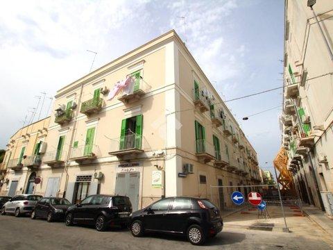 Trilocale in Via Capotorti, 82, Molfetta