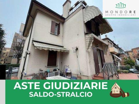 Casa indipendente in Via Andrea da Faenza, 64, Bolognina, Bologna