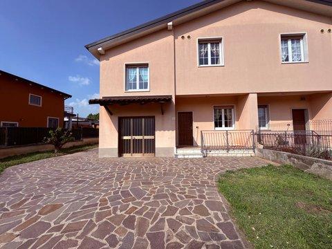 Villa in Via Tredicesima Villaggio Sereno, Fornaci - Chiesanuova - Villaggio Sereno, Brescia