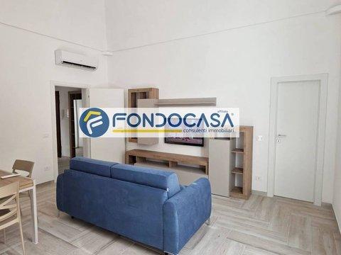 Casa indipendente in Via Leopardi, Centro, Brindisi