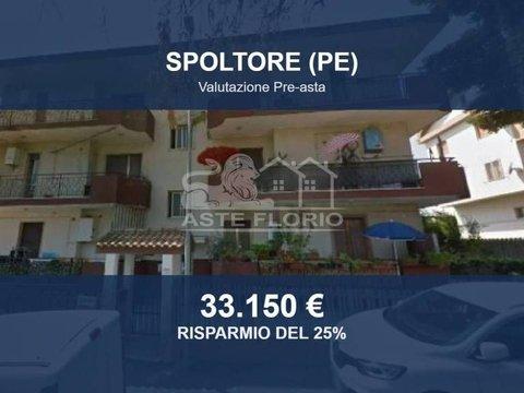 Trilocale in Via Lago di Garda, 3, Spoltore