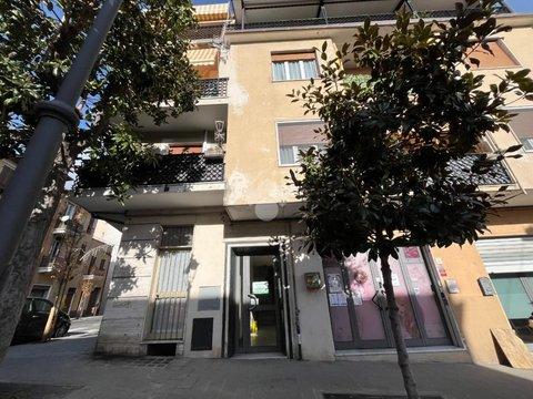 Trilocale in Piazza Spinola, 1, Centro, Taggia