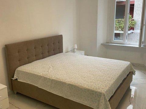 Bilocale in Via Luigi Federico Menabrea, 12, Isola, Milano