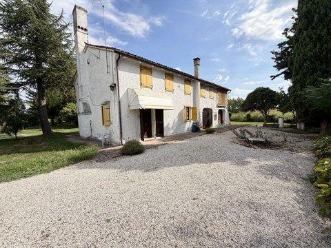 Casa rurale in Via Zero Branco, Zerman - Campocroce - Bonisiolo, Mogliano Veneto
