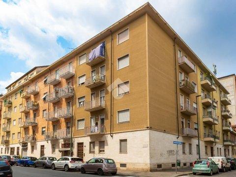 Trilocale in via Borgosesia, 103, Parella, Torino