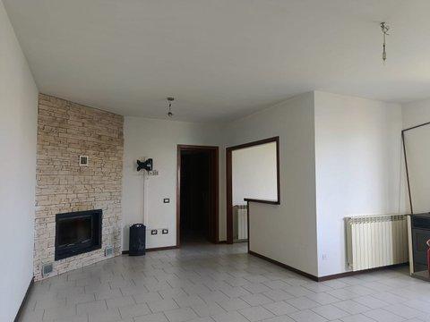 Appartamento in Via Giuseppe Garibaldi, 68, Sassofortino, Roccastrada