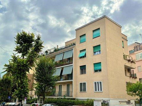 Trilocale in Viale delle Medaglie d'Oro, 405, Balduina Alta, Roma
