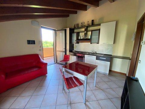 Bilocale in Via Rogorazza, 39, Cardano al Campo