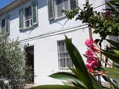 Casa indipendente in Via Stazione, 8 -10, Arena Po