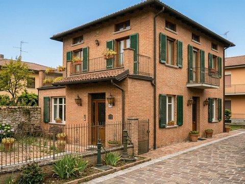 Villetta a schiera in Via Pavia, Morane - Sant'Agnese Nuova, Modena