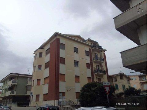 Appartamento in Via C. Battisti, 95, Centro, Martinsicuro