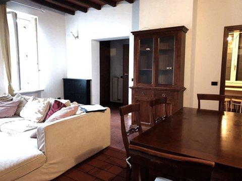 Trilocale in Borgo Scacchini, 10, Centro, Parma