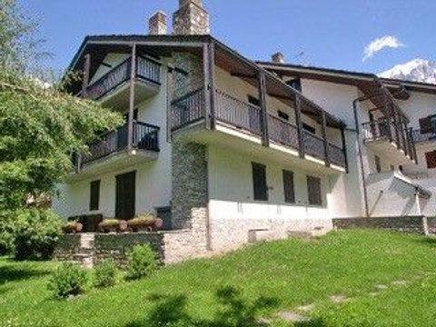 Trilocale in Via Gigi Panei, 1, Courmayeur