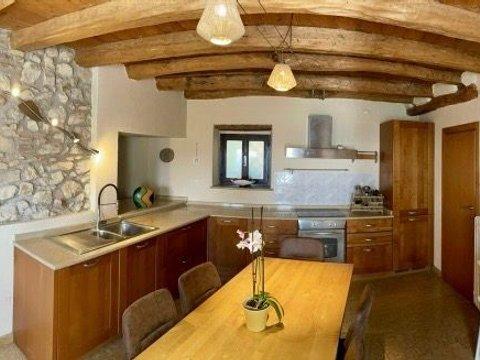 Villetta bifamiliare in Via Rubiana, 700, Caprino Veronese