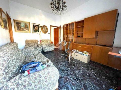 Trilocale in Via Arno, 10, Mazzini - Fossolo, Bologna