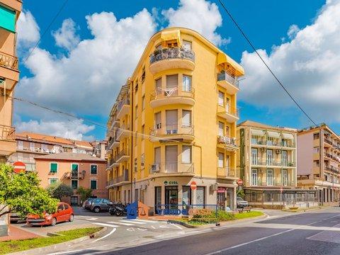 Quadrilocale in Via dei Conradi, 1, Albisola Superiore