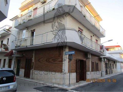 Appartamento in Via G. Deledda, 6, Trinitapoli