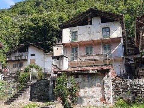 Casa di paese in Via Ala, 77, Ceres