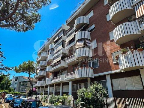 Trilocale in via Giuseppe Perego, Mostacciano, Roma