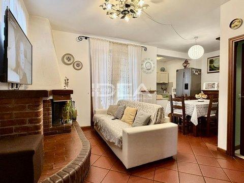 Villa in Via Delle Cornacchie s.n.c, San Vito, Lucca