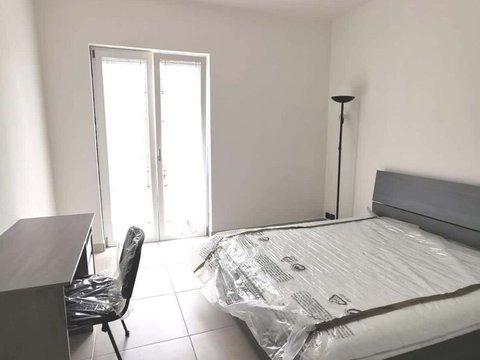 Camera in Via Carlo Stuparich, 23, San Bartolomeo, Brescia