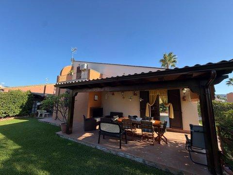 Villa a Piana Calzata, Campofelice di Roccella