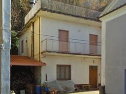 Casa indipendente in Piazza Annunziata, 17, Santo Stefano del Sole