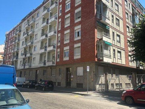 Trilocale in via Madonna delle Rose, 50, Filadelfia, Torino