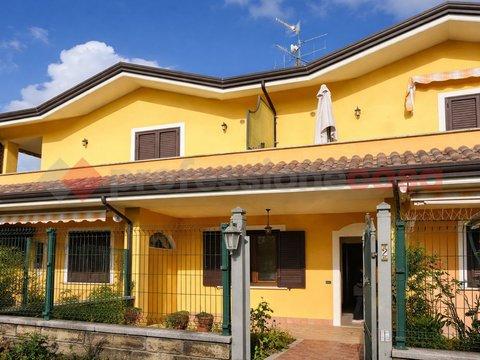 Villa in Via delle Querce, 9, Fiuggi