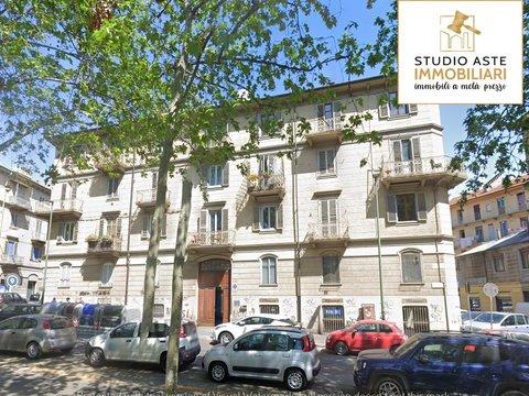 Trilocale in corso Novara, 23, Barriera di Milano, Torino