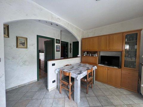 Casa indipendente in Via Villanova, 88, Giaveno