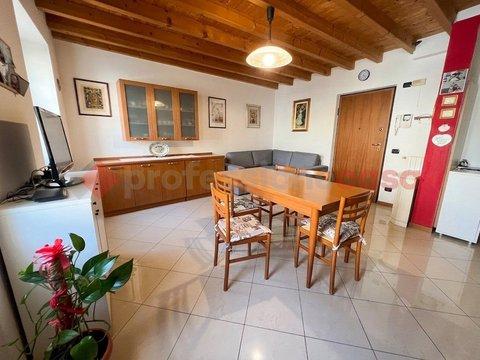 Bilocale in Via Rita Rosani, 14, Grezzana