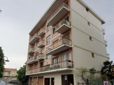 Quadrilocale in Via Fratelli Kennedy, 6, Caselle Torinese